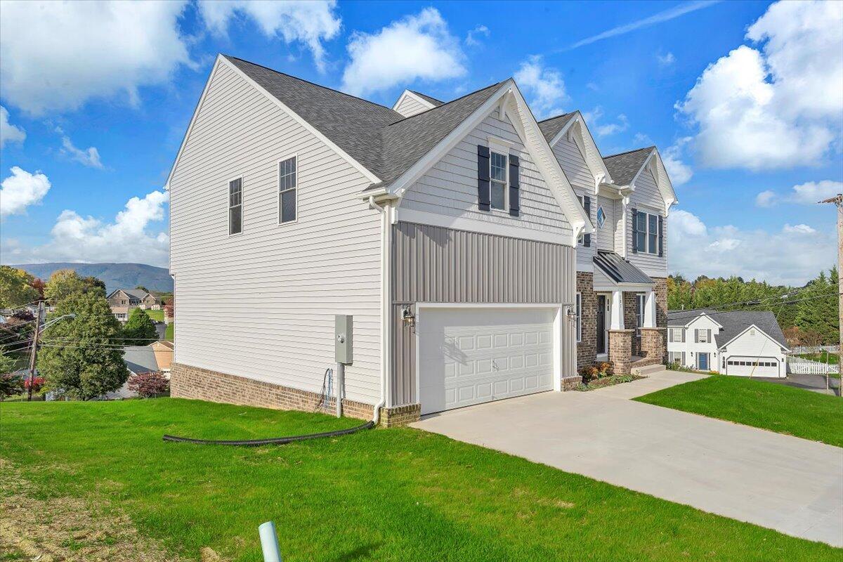 109 Simms BLVD
