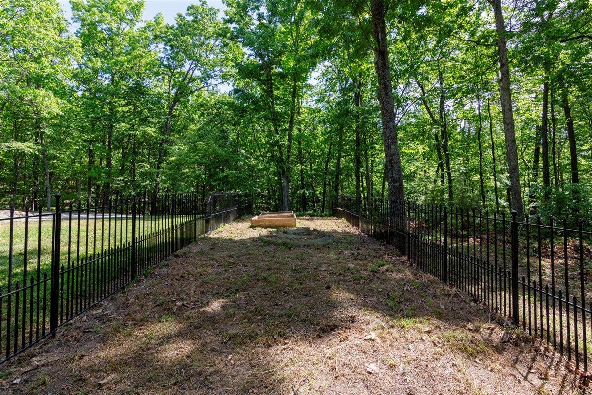 1486 Hollybrook RD
