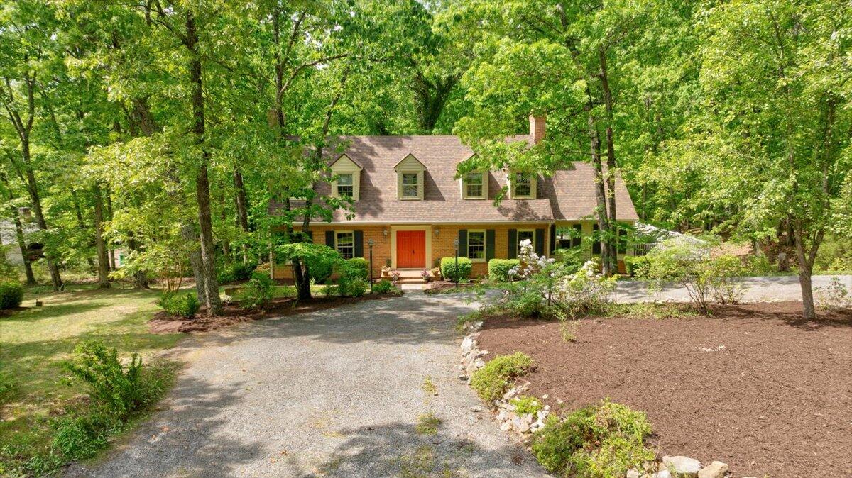 1486 Hollybrook RD