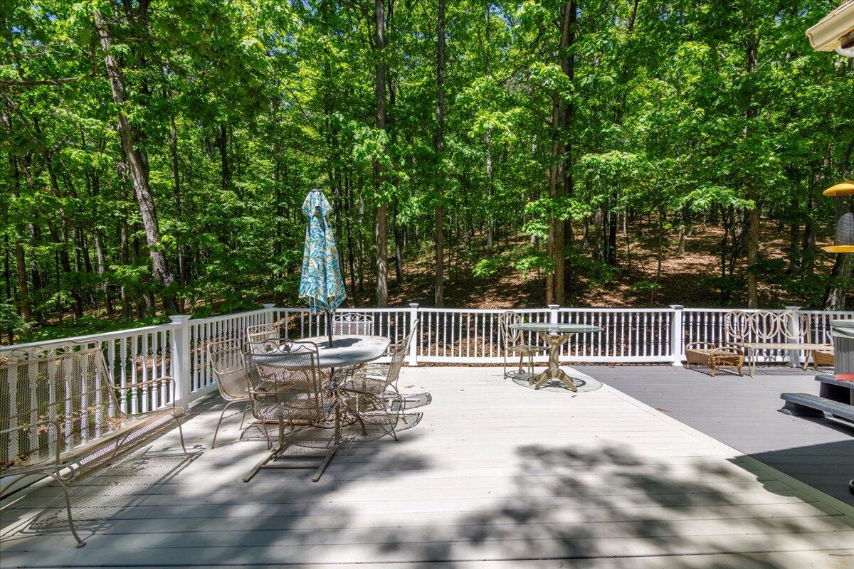 1486 Hollybrook RD