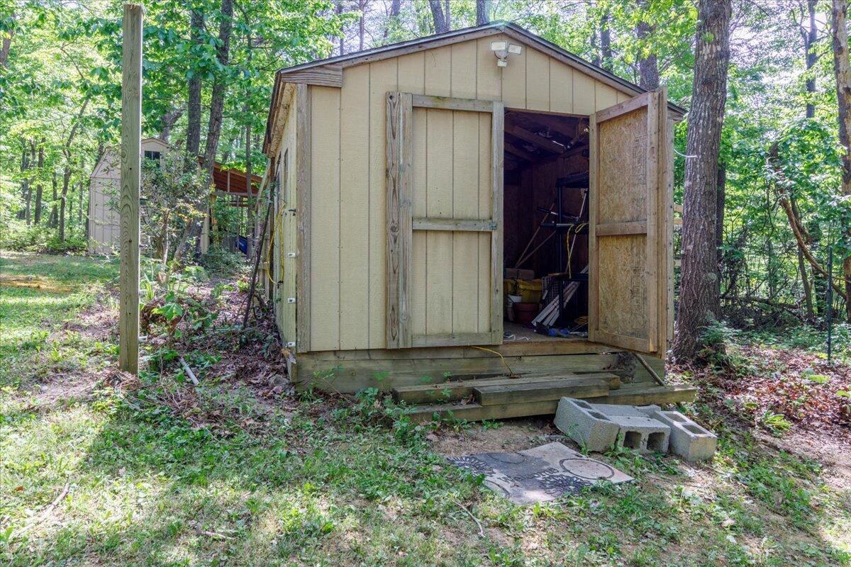 1486 Hollybrook RD
