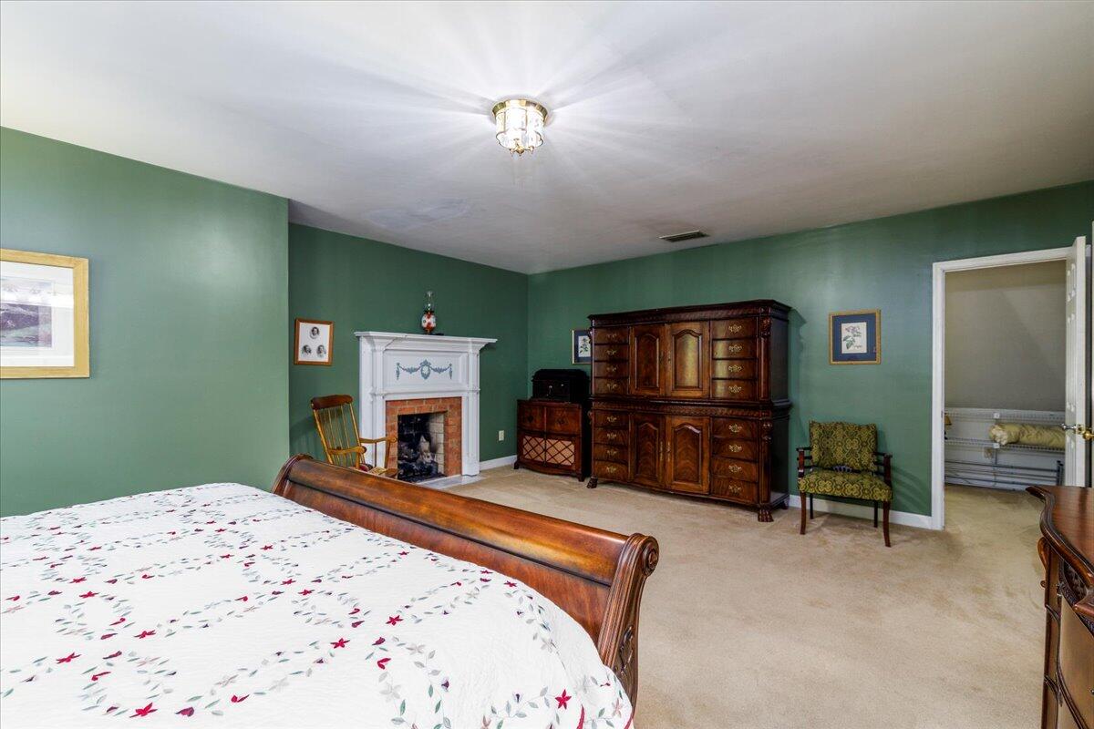 1486 Hollybrook RD