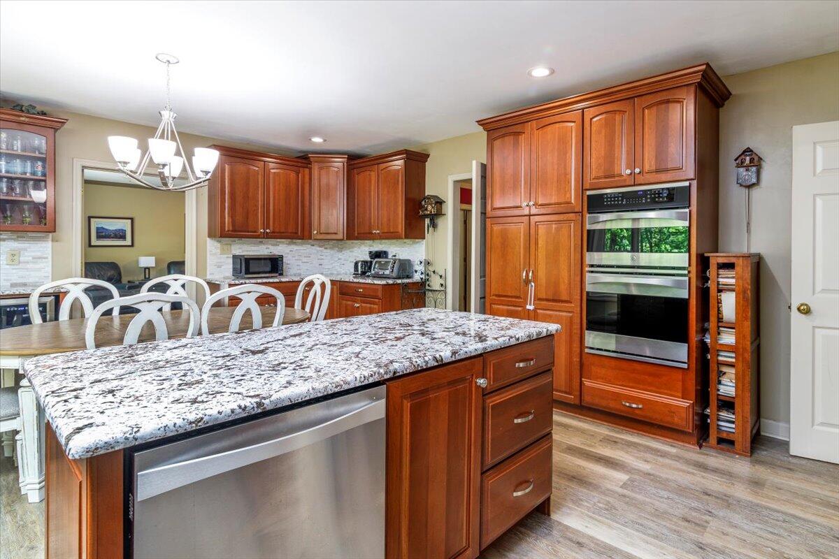 1486 Hollybrook RD