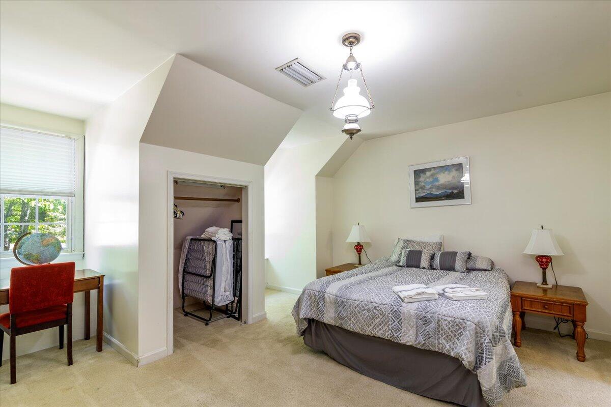 1486 Hollybrook RD