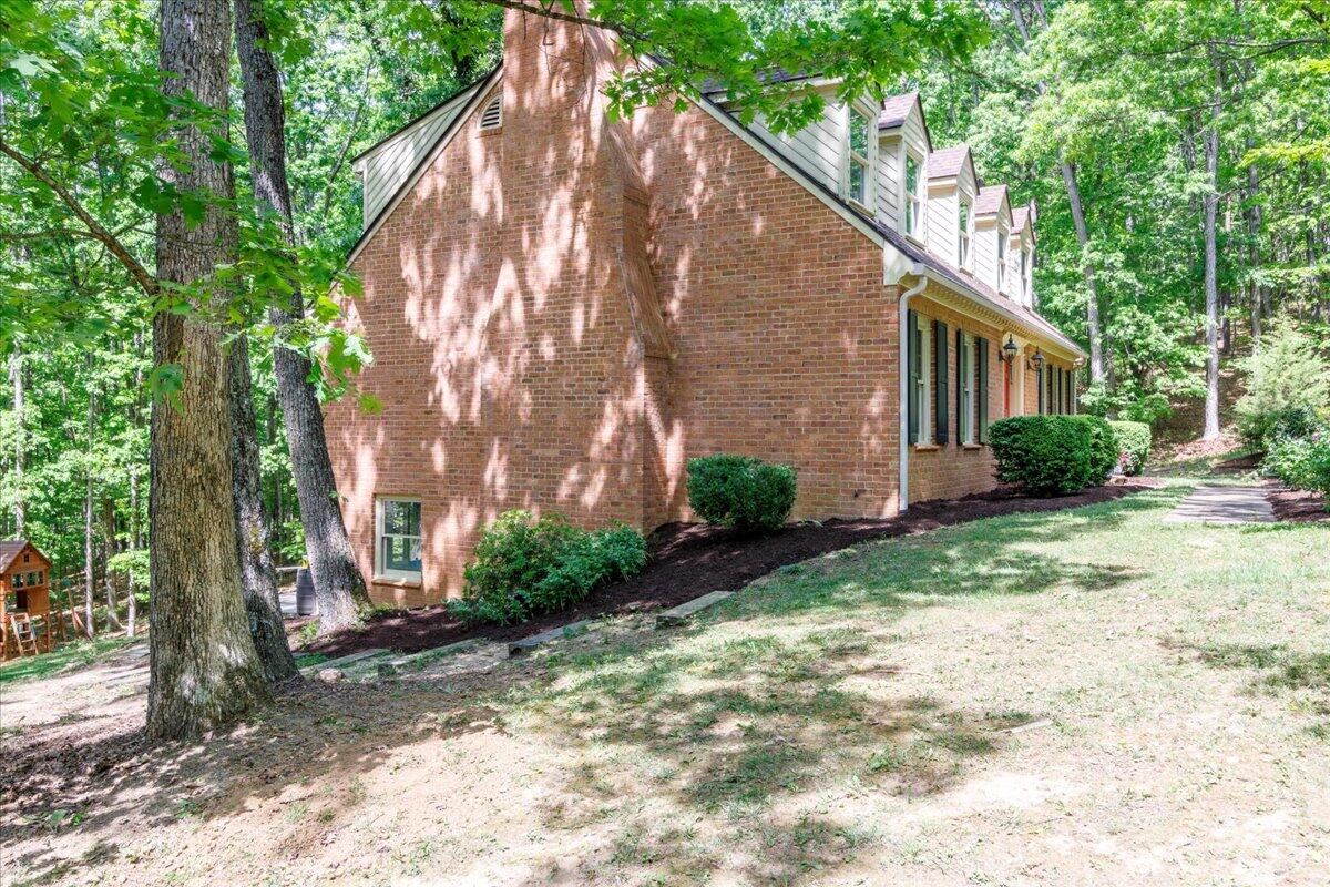 1486 Hollybrook RD