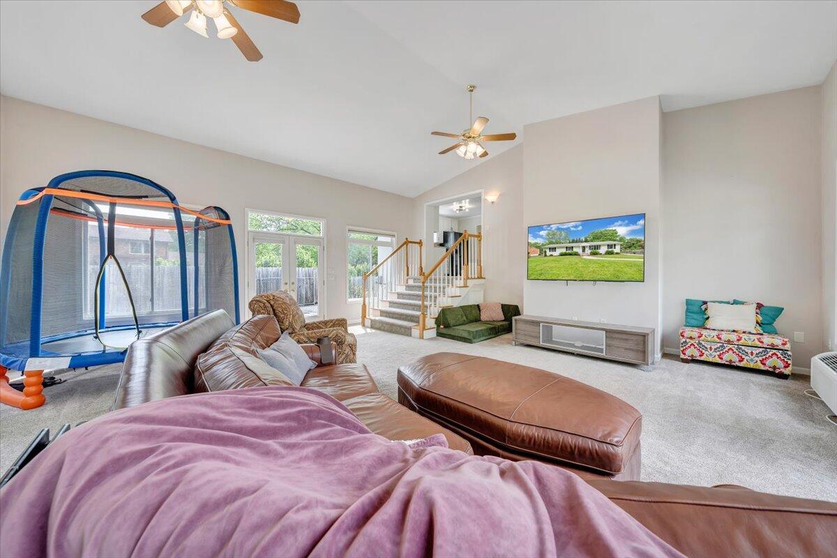 3113 Clearview DR