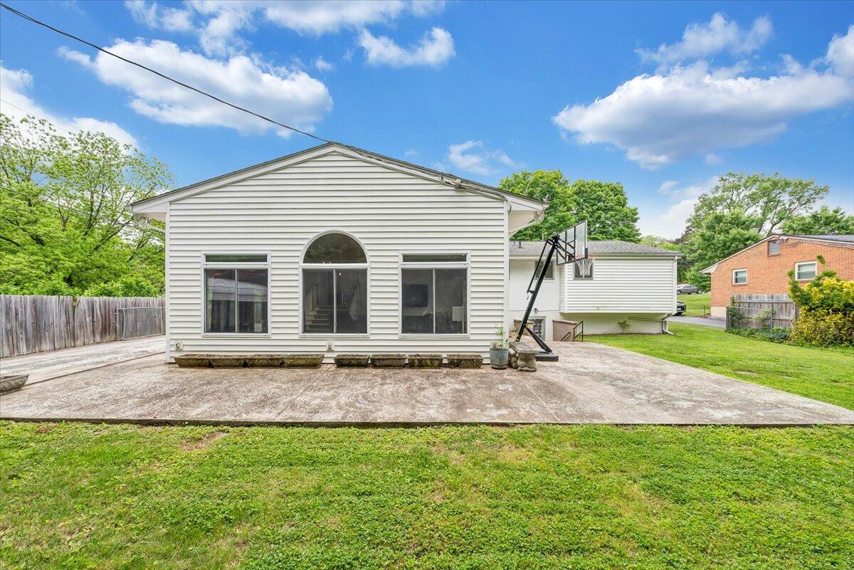 3113 Clearview DR