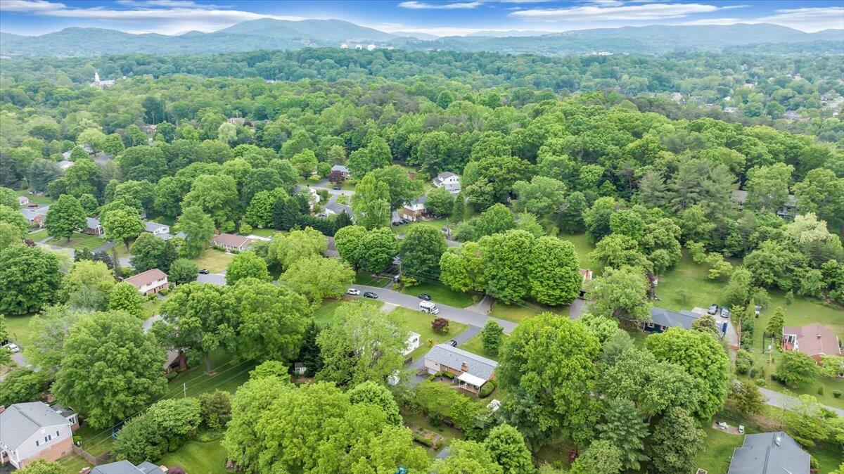 3113 Clearview DR