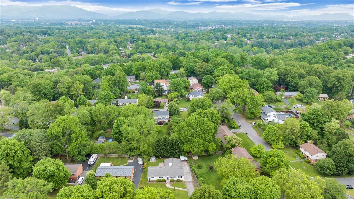 3113 Clearview DR