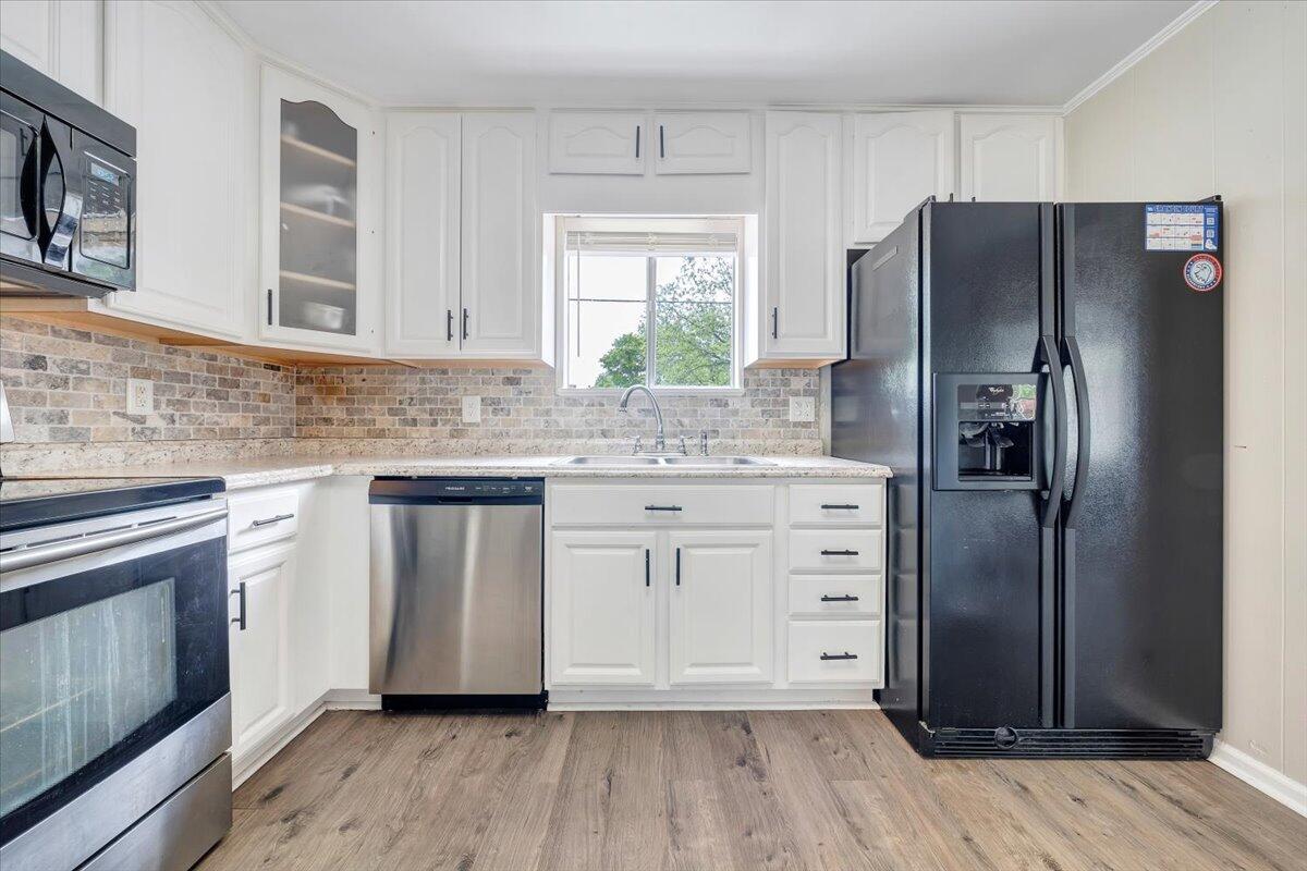 3113 Clearview DR