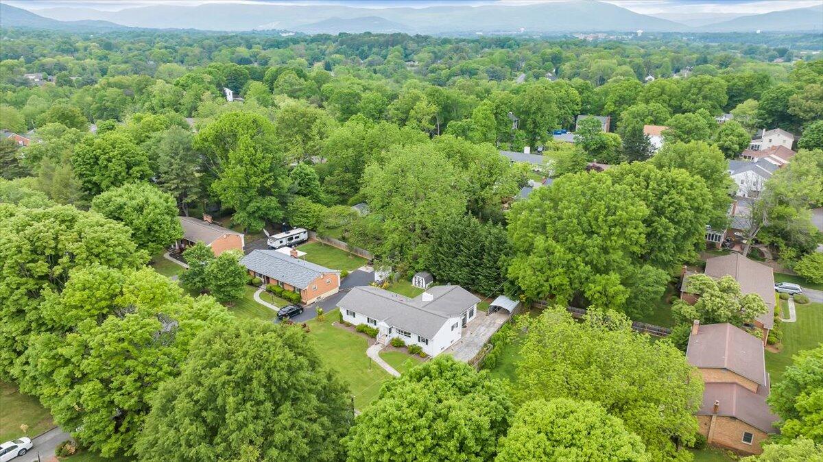3113 Clearview DR