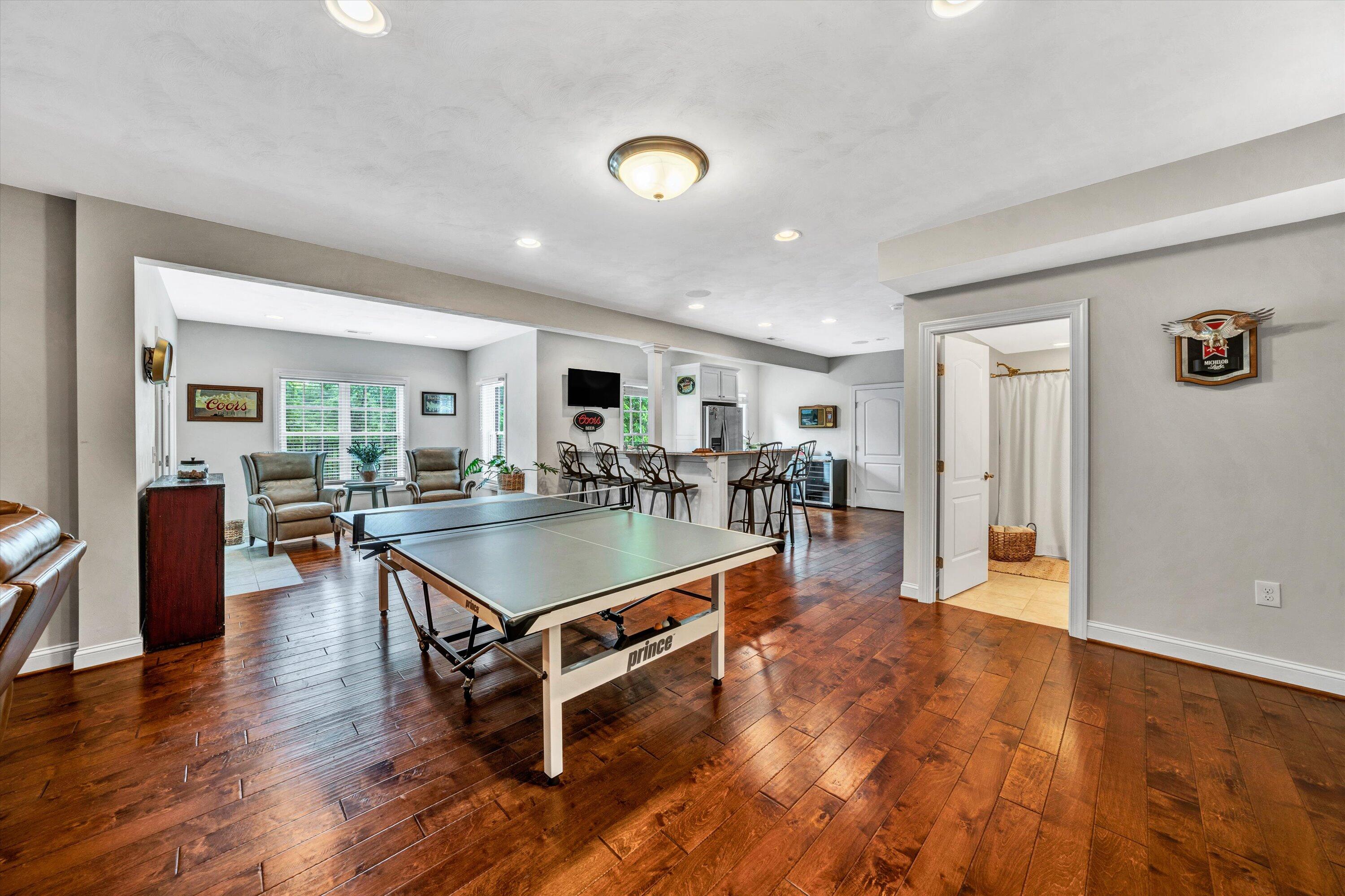 6900 Fairway Ridge RD