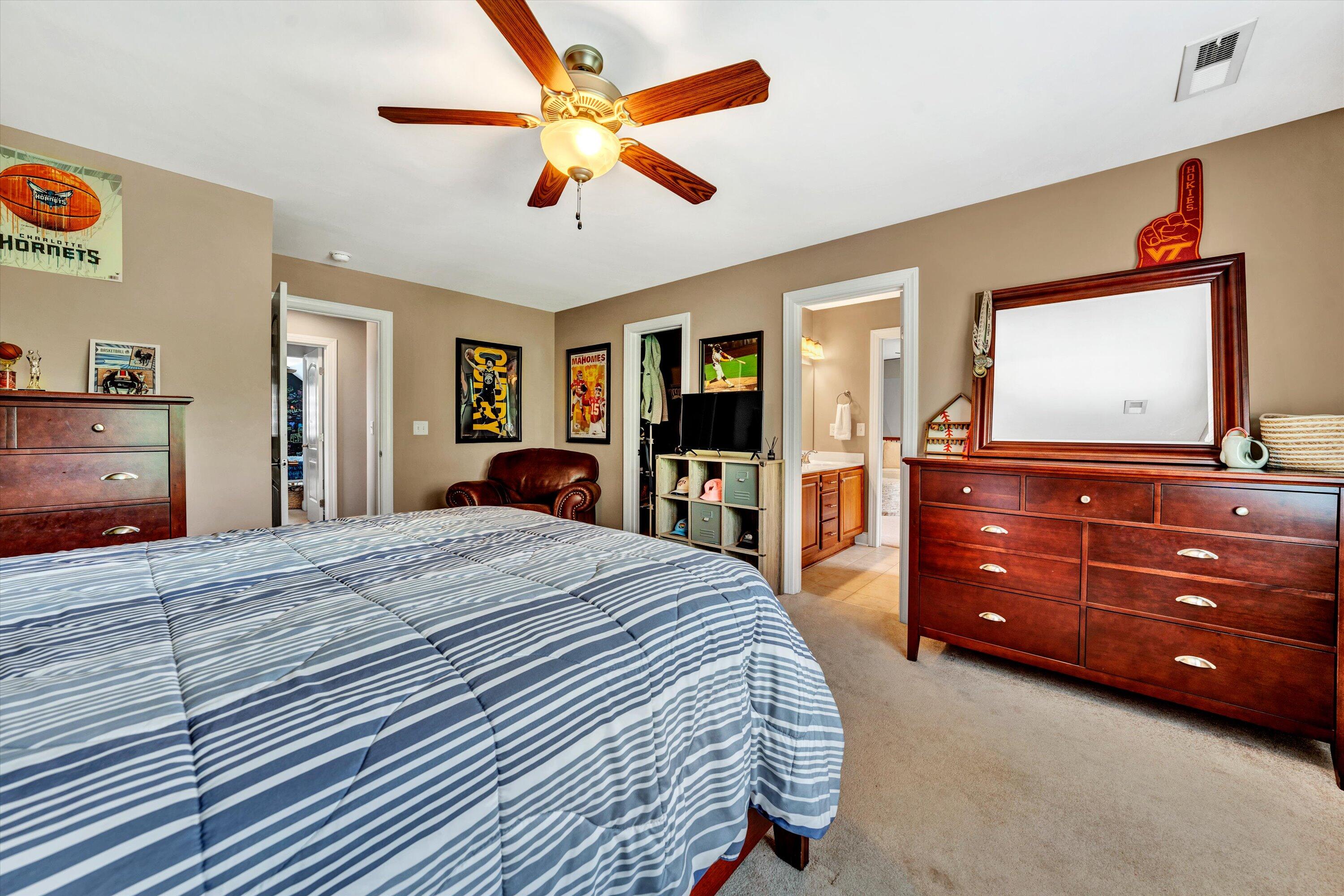 6900 Fairway Ridge RD