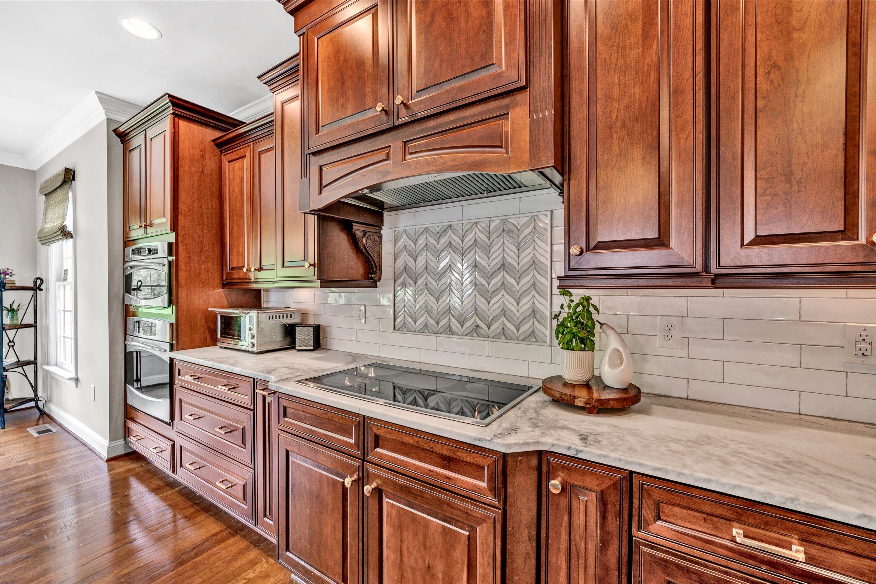 6900 Fairway Ridge RD