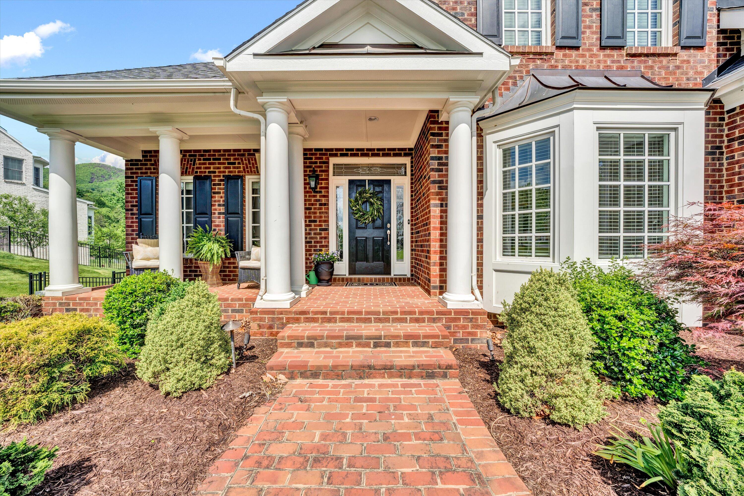 6900 Fairway Ridge RD