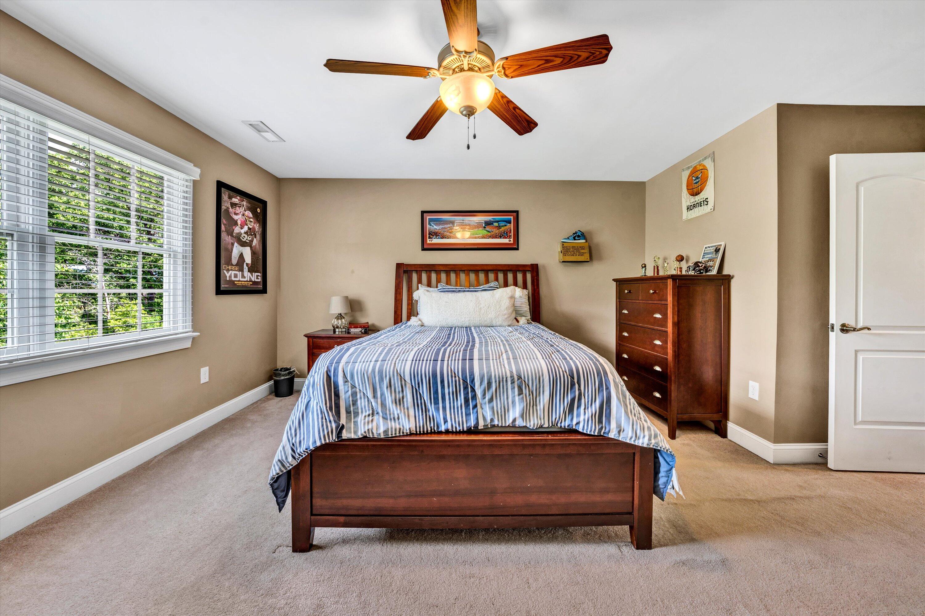 6900 Fairway Ridge RD