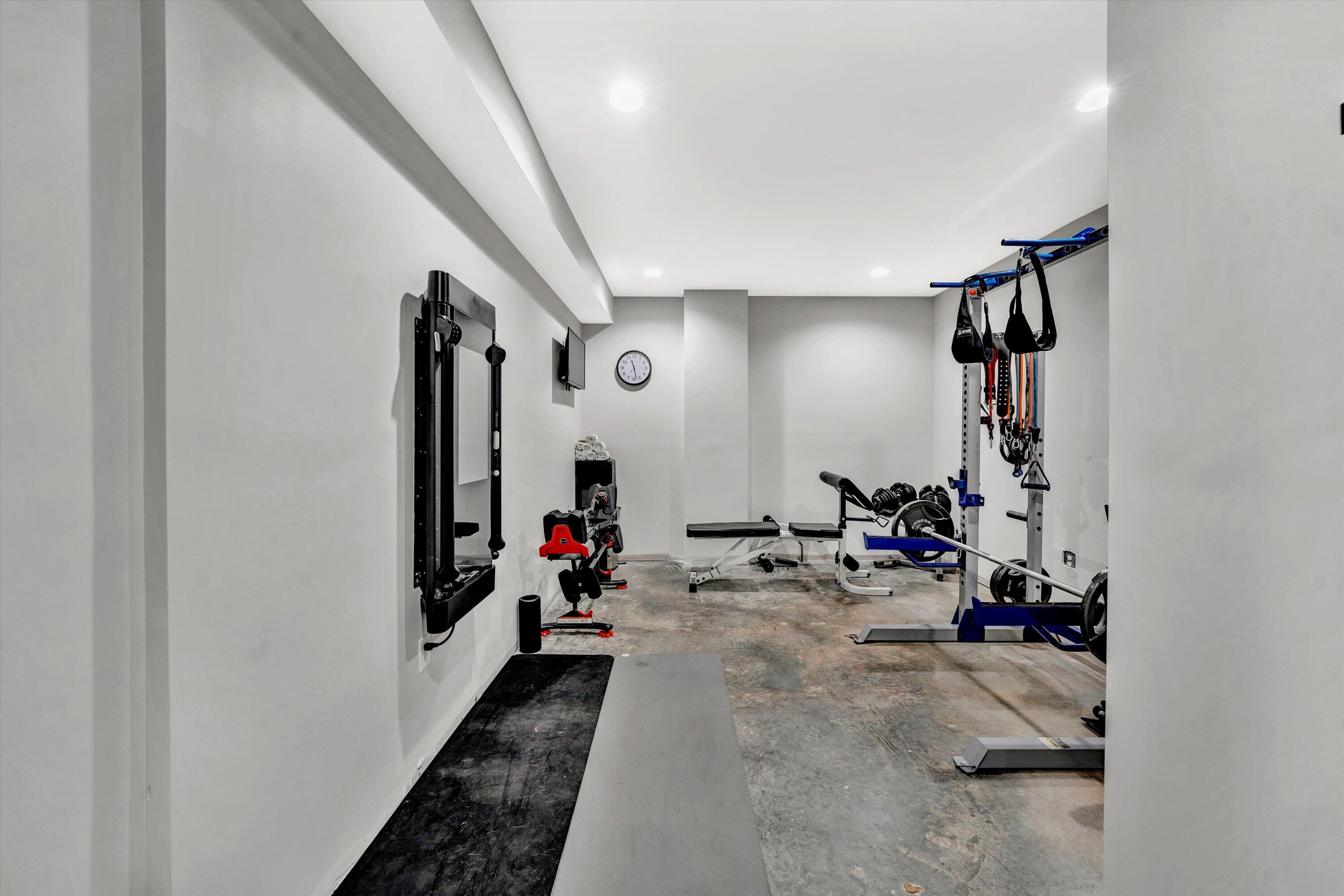 6900 Fairway Ridge RD