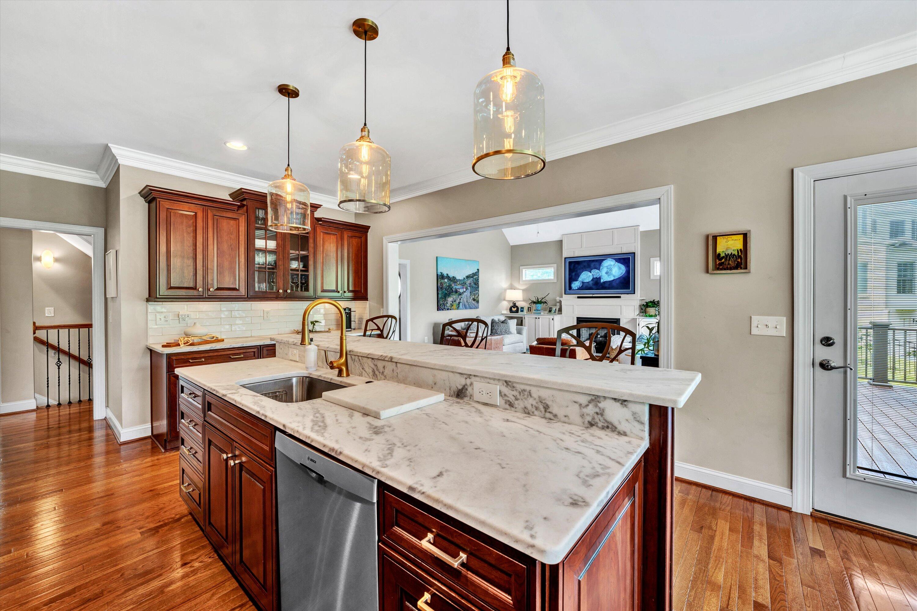 6900 Fairway Ridge RD