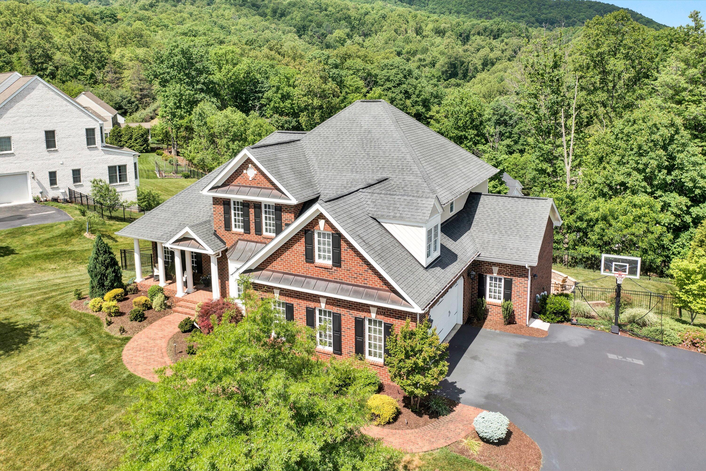 6900 Fairway Ridge RD