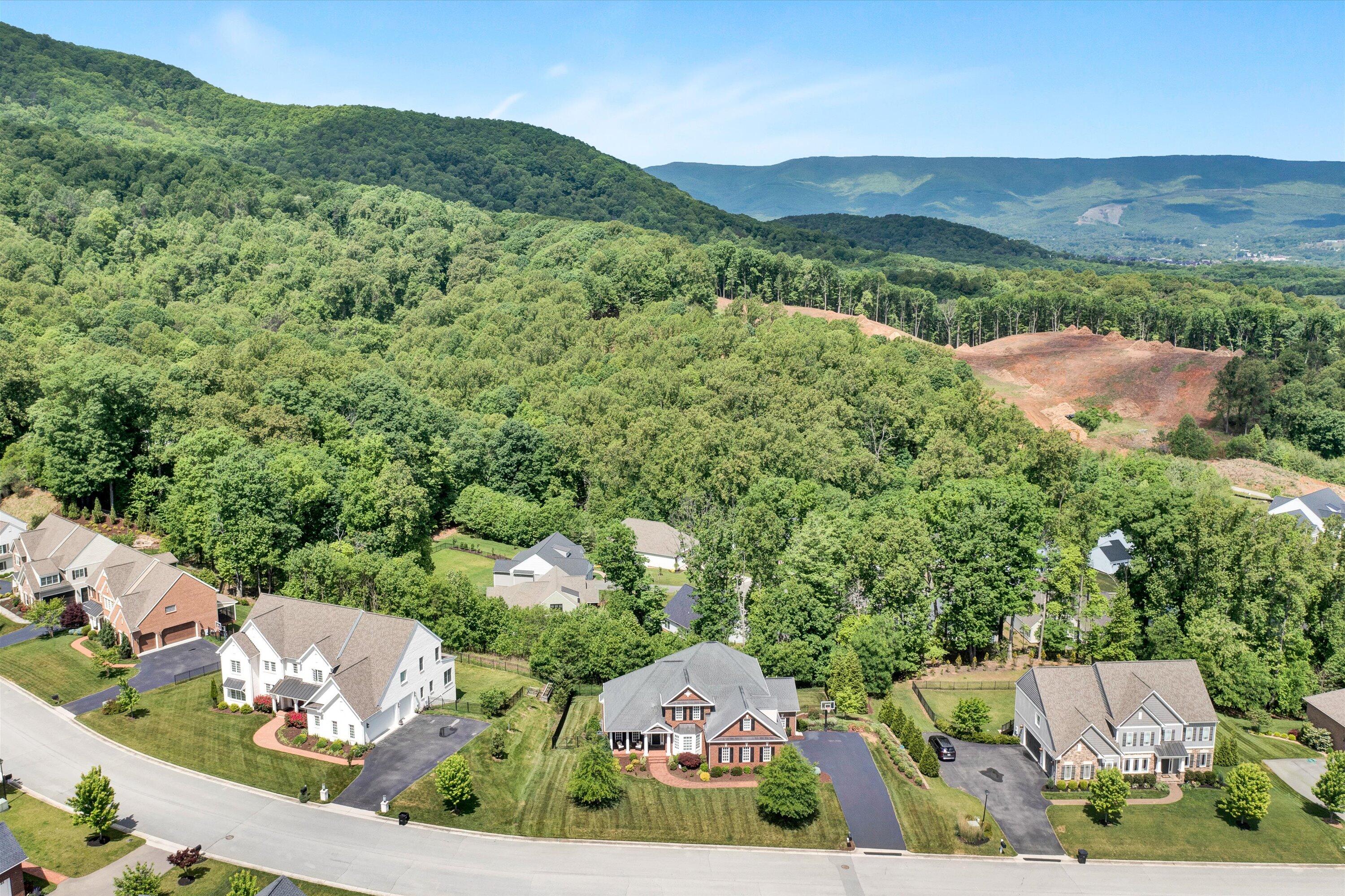 6900 Fairway Ridge RD