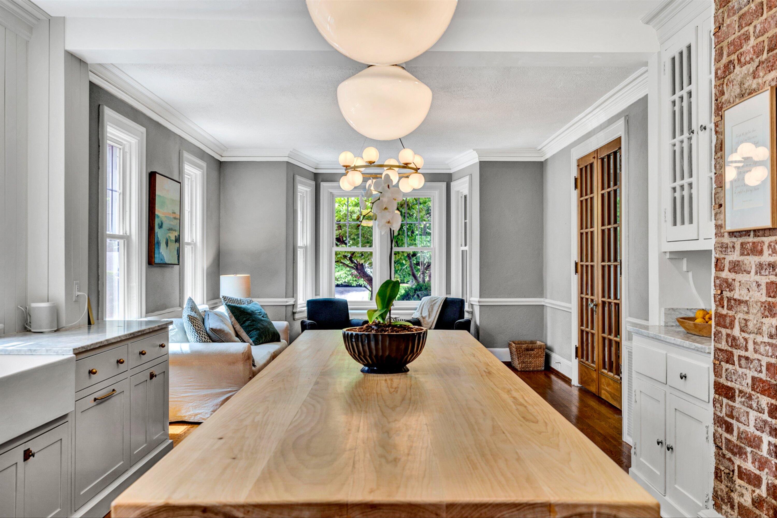 1826 Greenwood RD SW