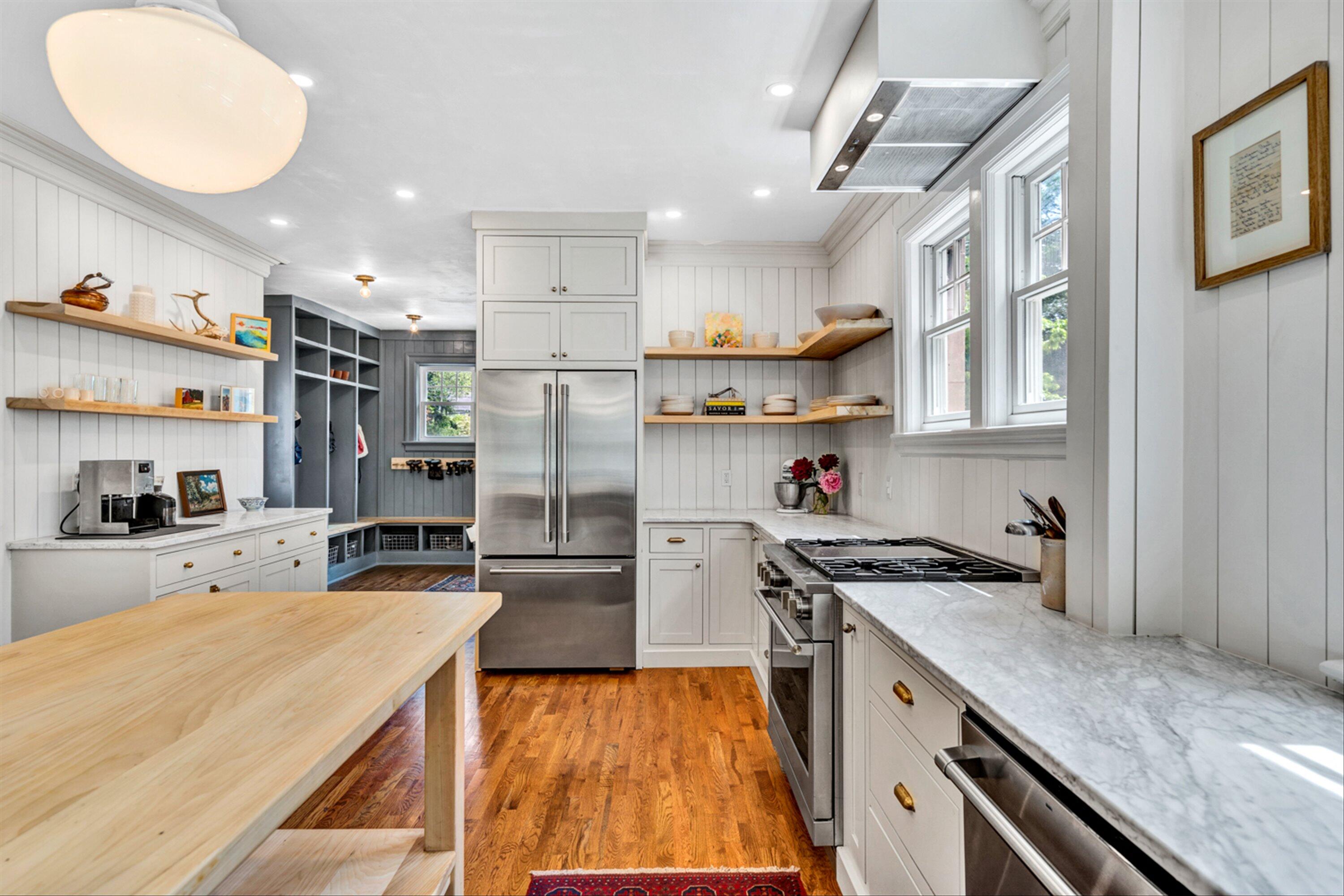1826 Greenwood RD SW