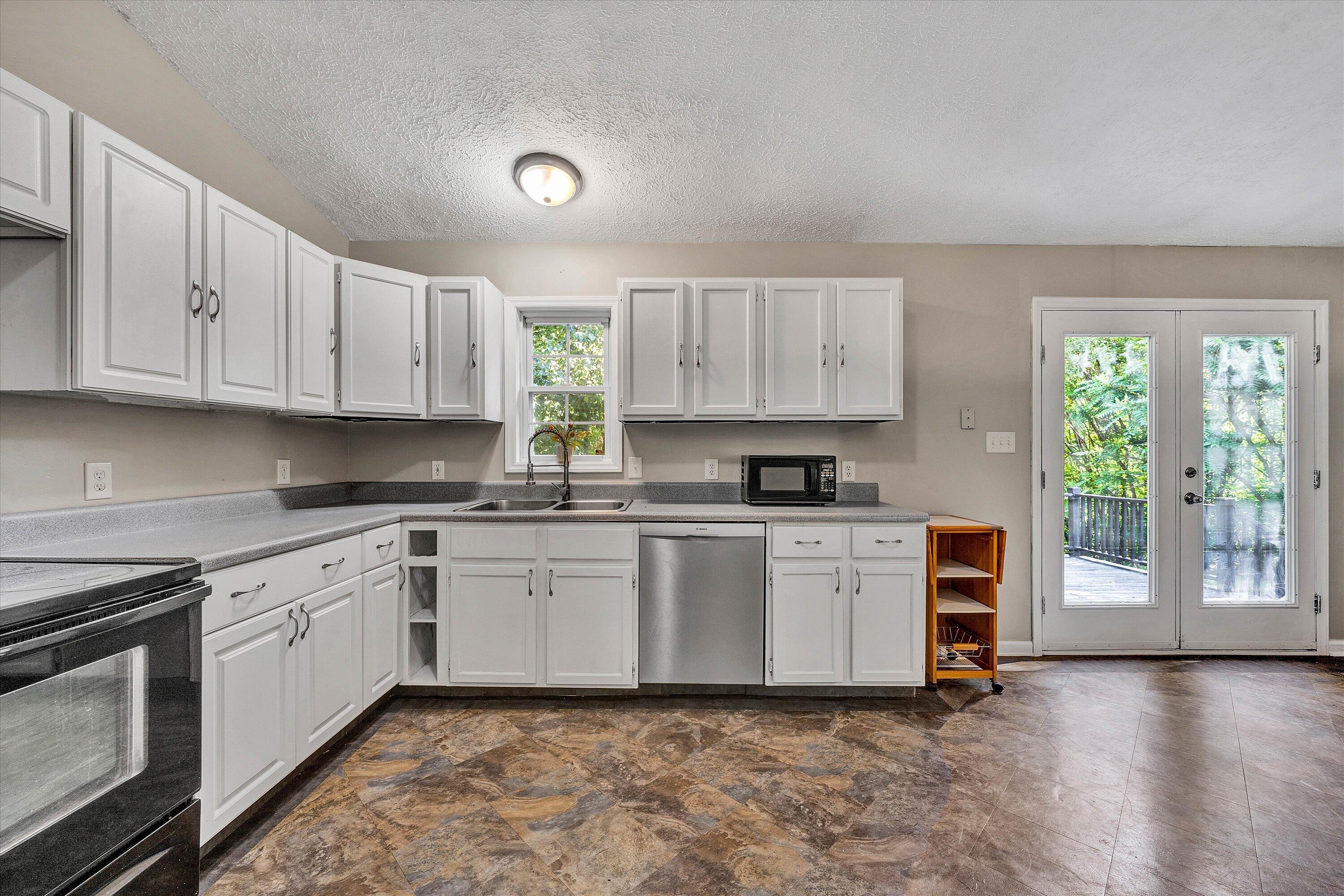 799 Powells Store RD