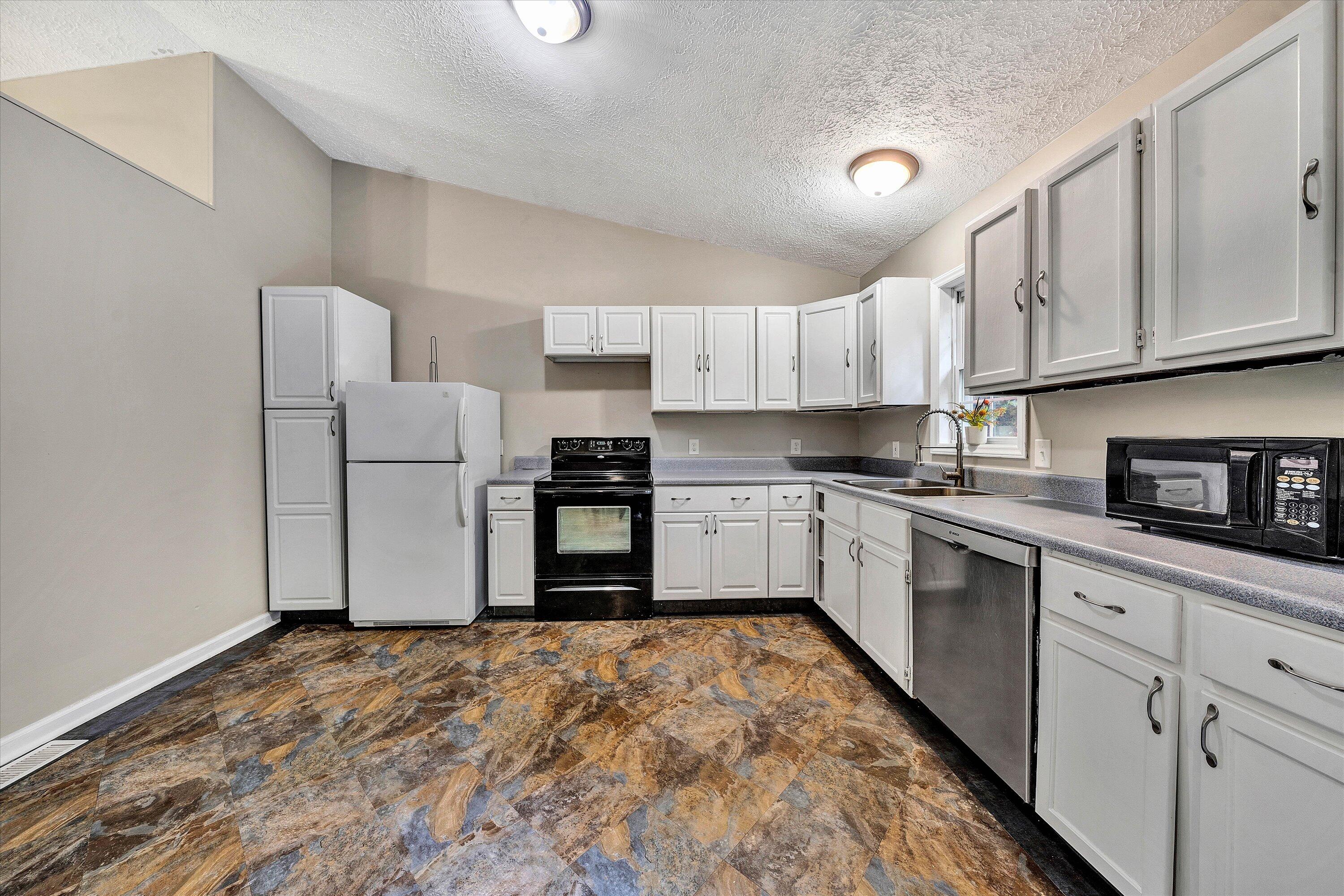 799 Powells Store RD