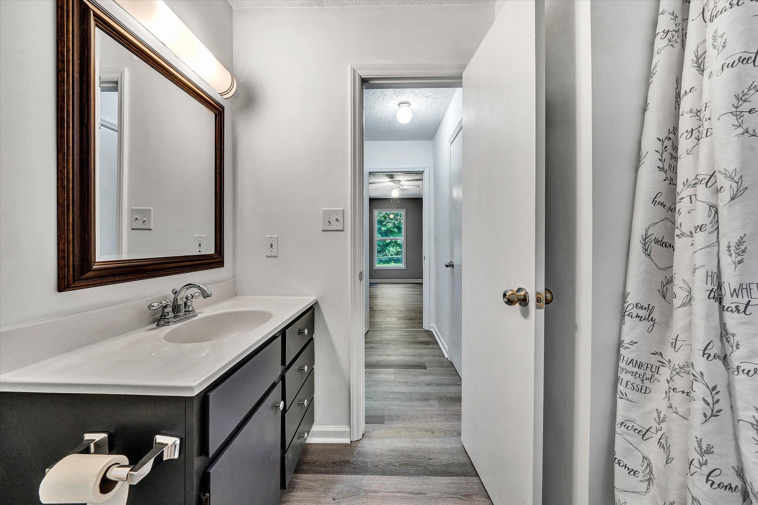 799 Powells Store RD