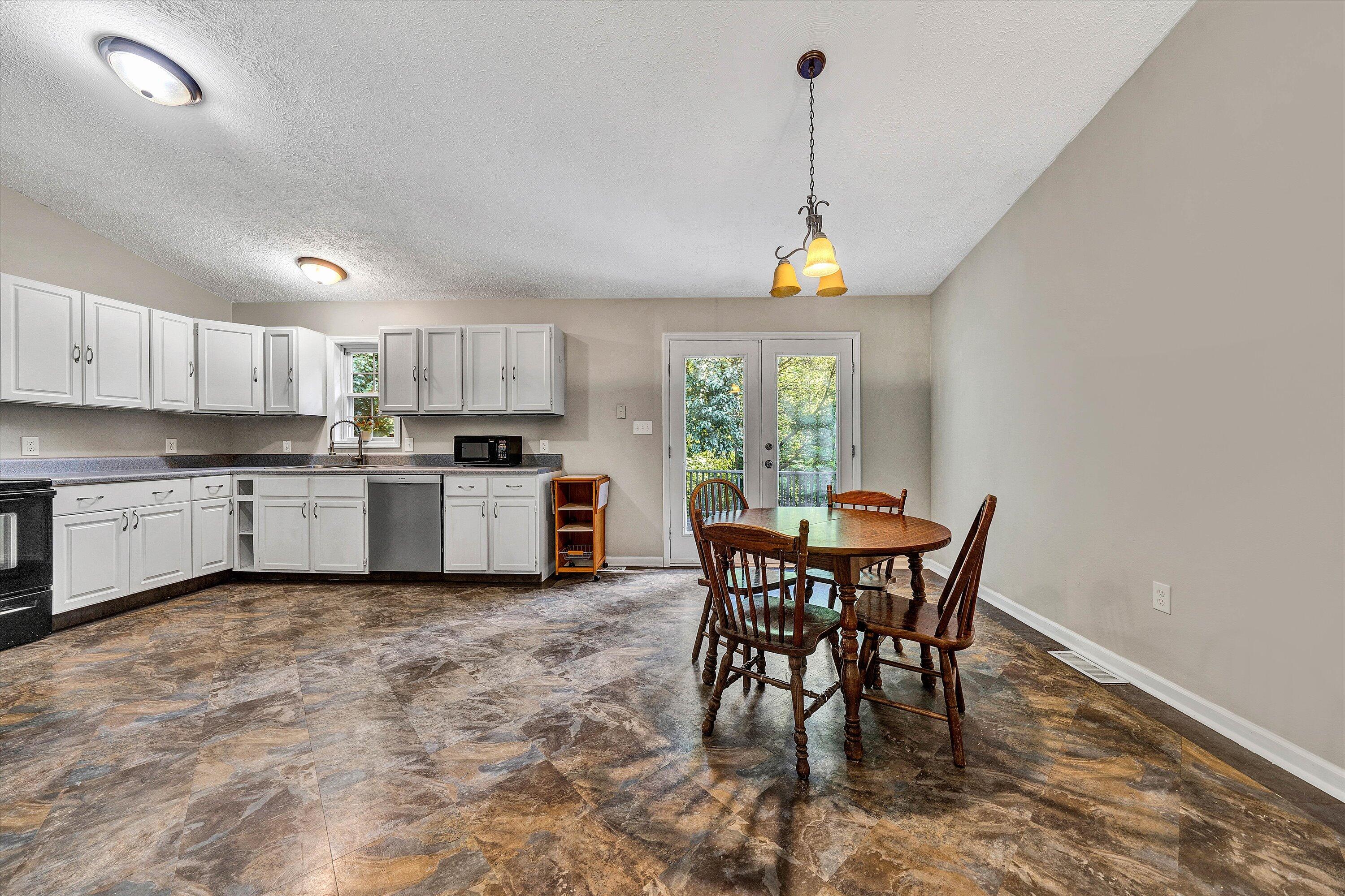 799 Powells Store RD