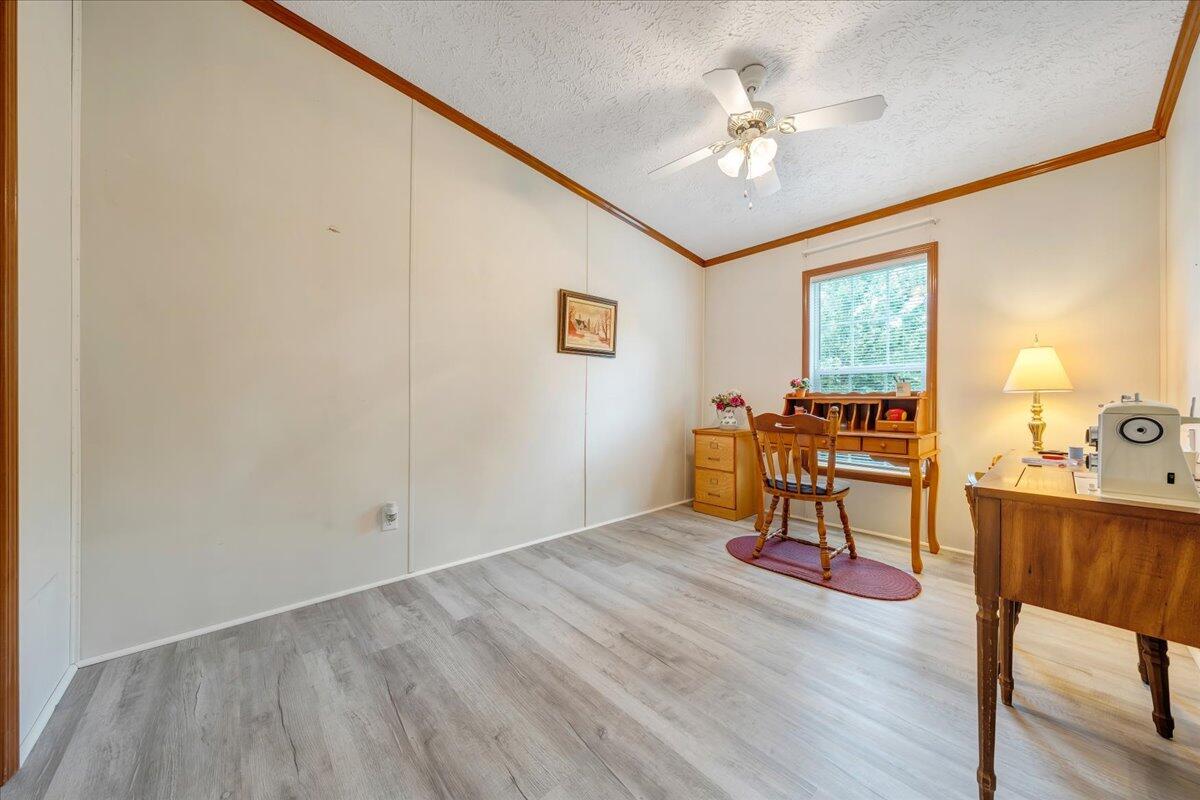 2684 Mountain Valley RD
