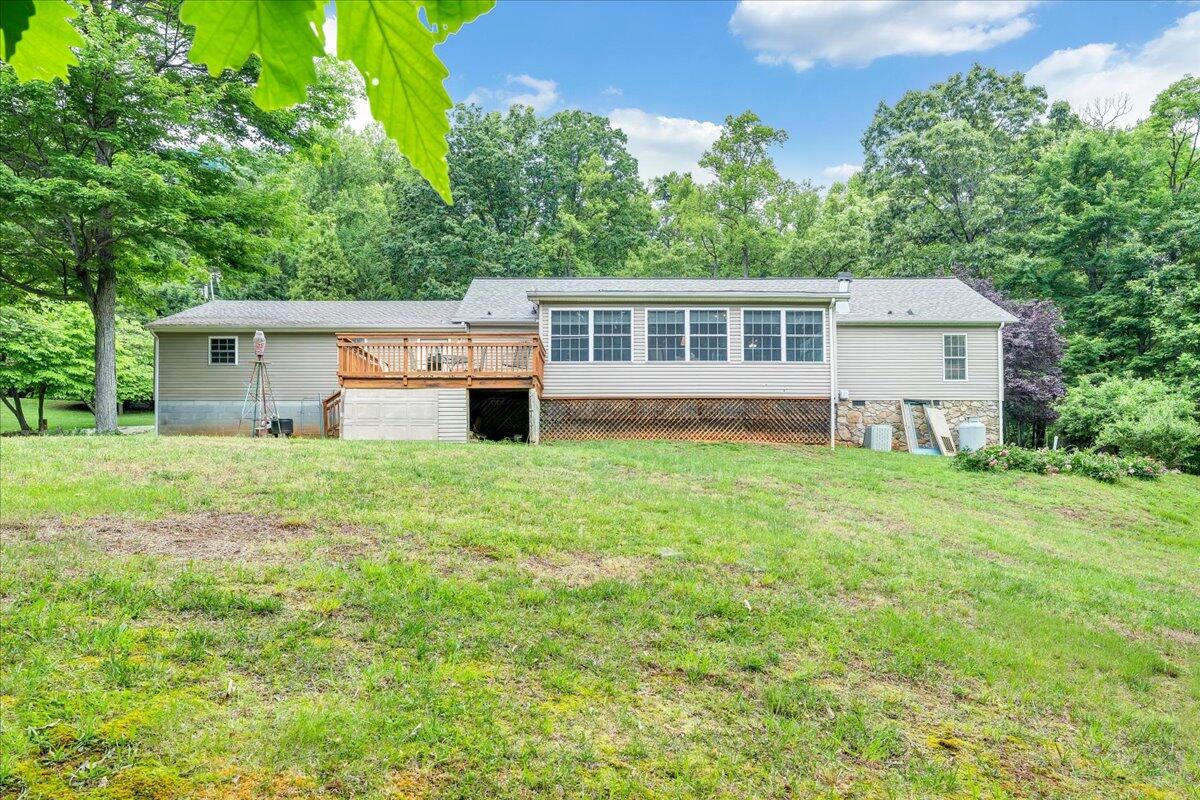2684 Mountain Valley RD