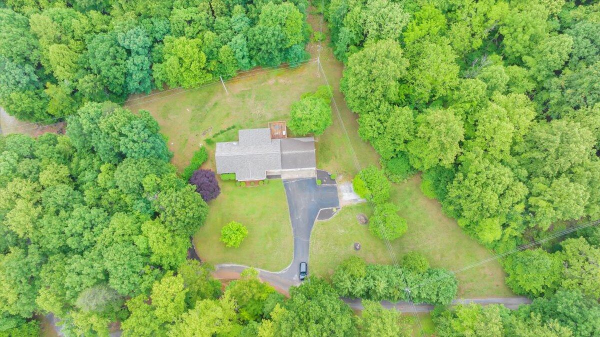 2684 Mountain Valley RD