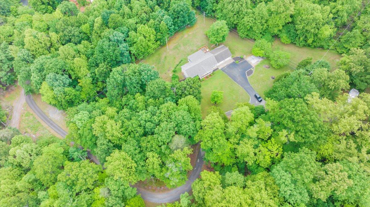 2684 Mountain Valley RD