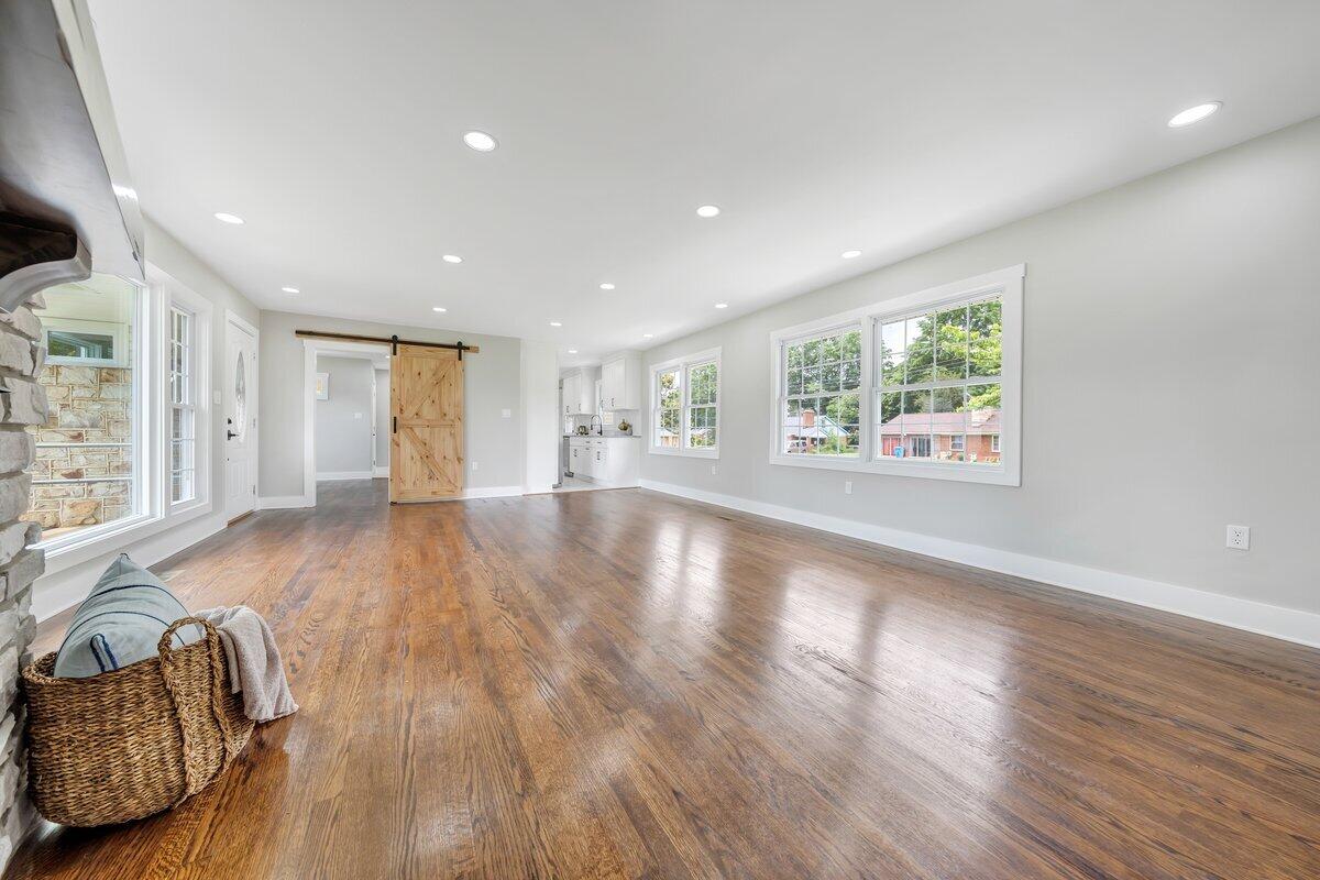 3420 Oakland BLVD NW