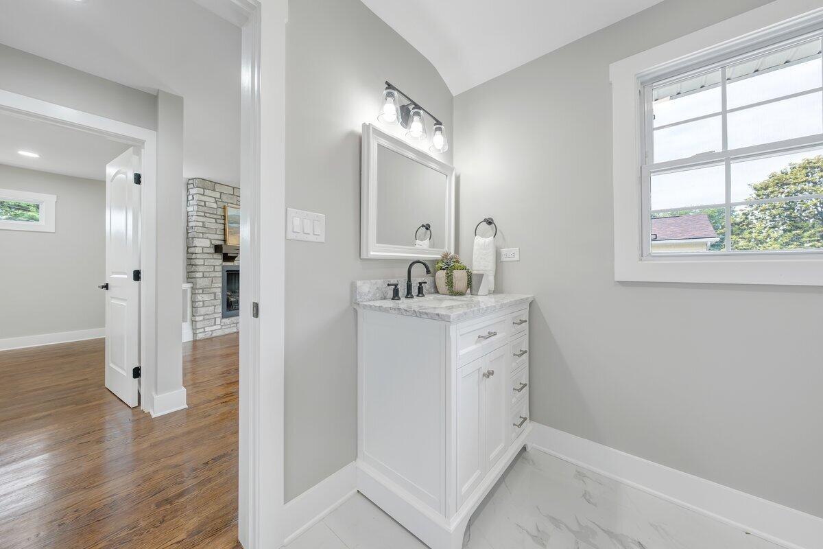 3420 Oakland BLVD NW