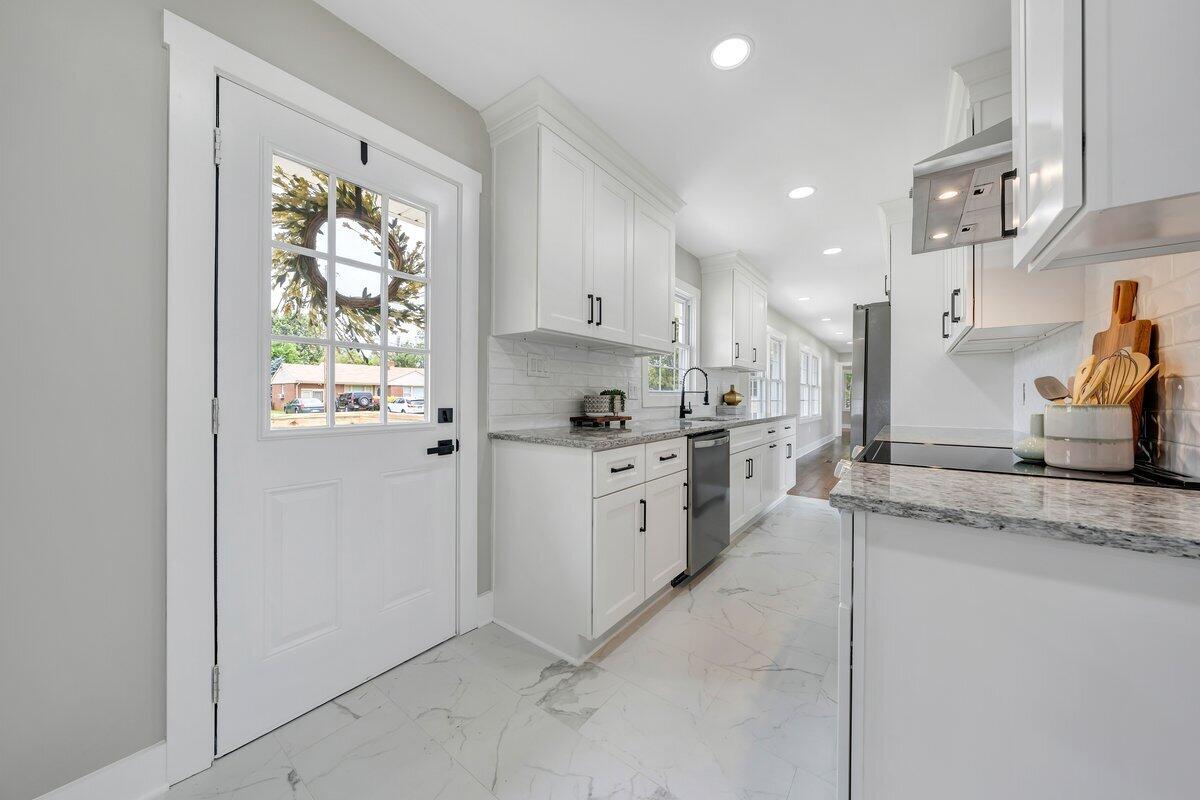 3420 Oakland BLVD NW