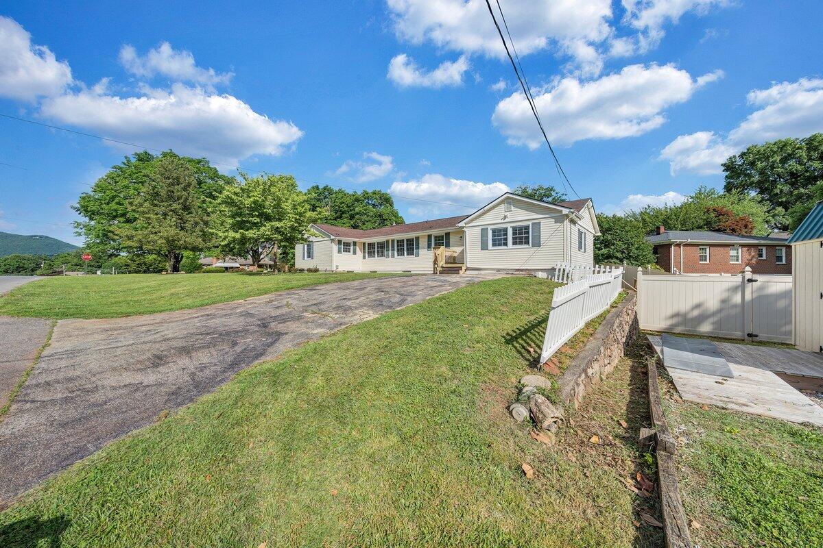 3420 Oakland BLVD NW