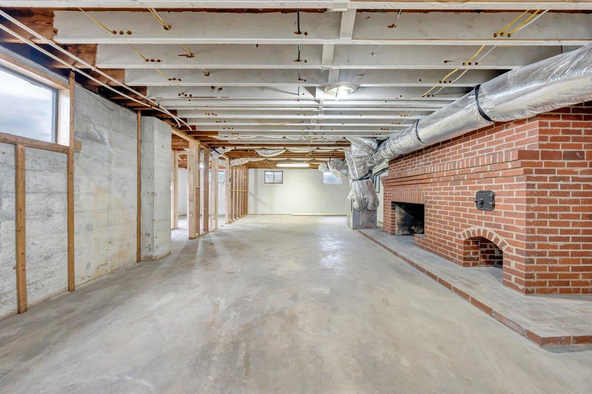 3420 Oakland BLVD NW