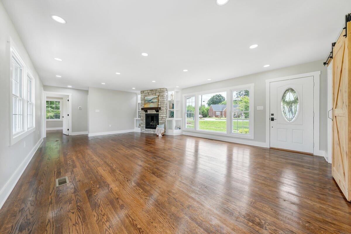 3420 Oakland BLVD NW