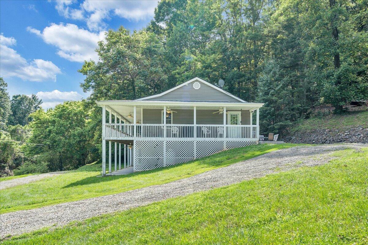 7611 Franklin RD