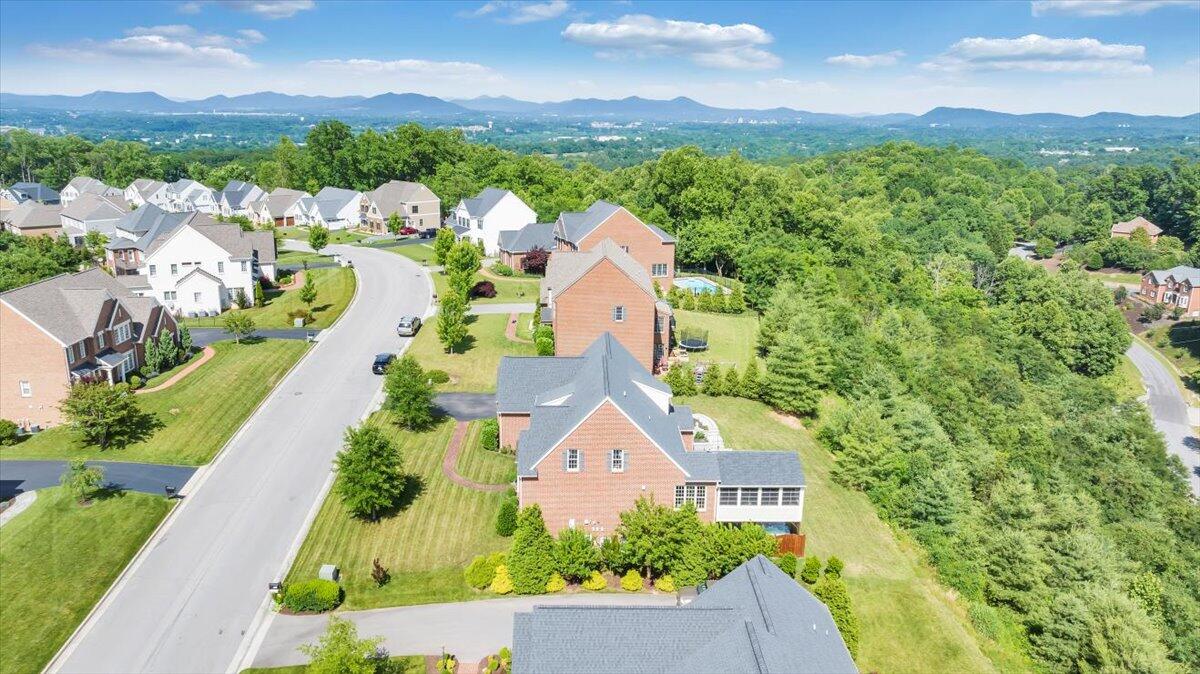 6865 Fairway Ridge RD