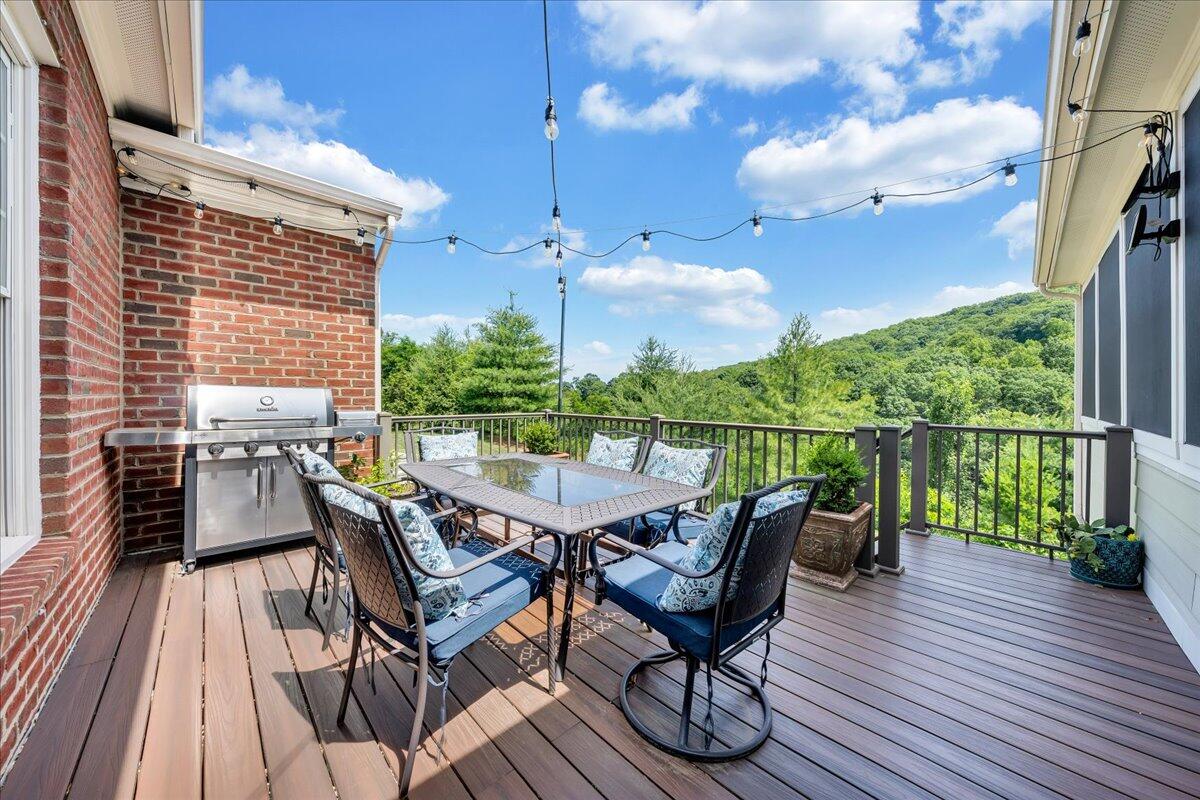 6865 Fairway Ridge RD