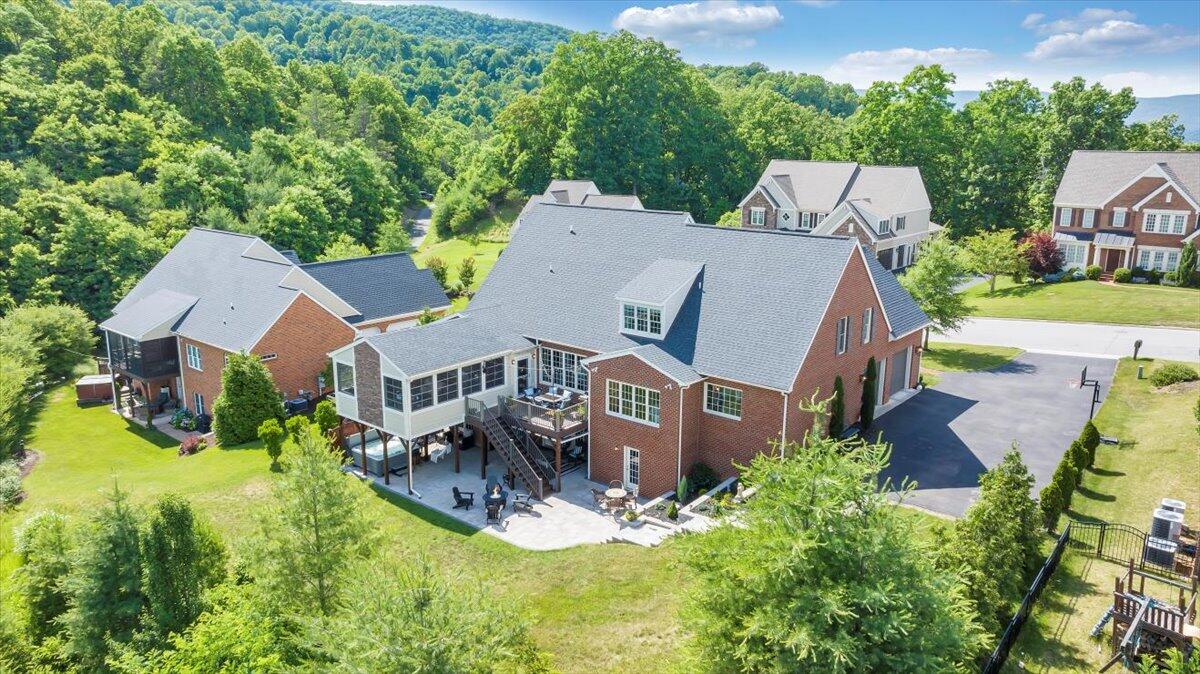 6865 Fairway Ridge RD