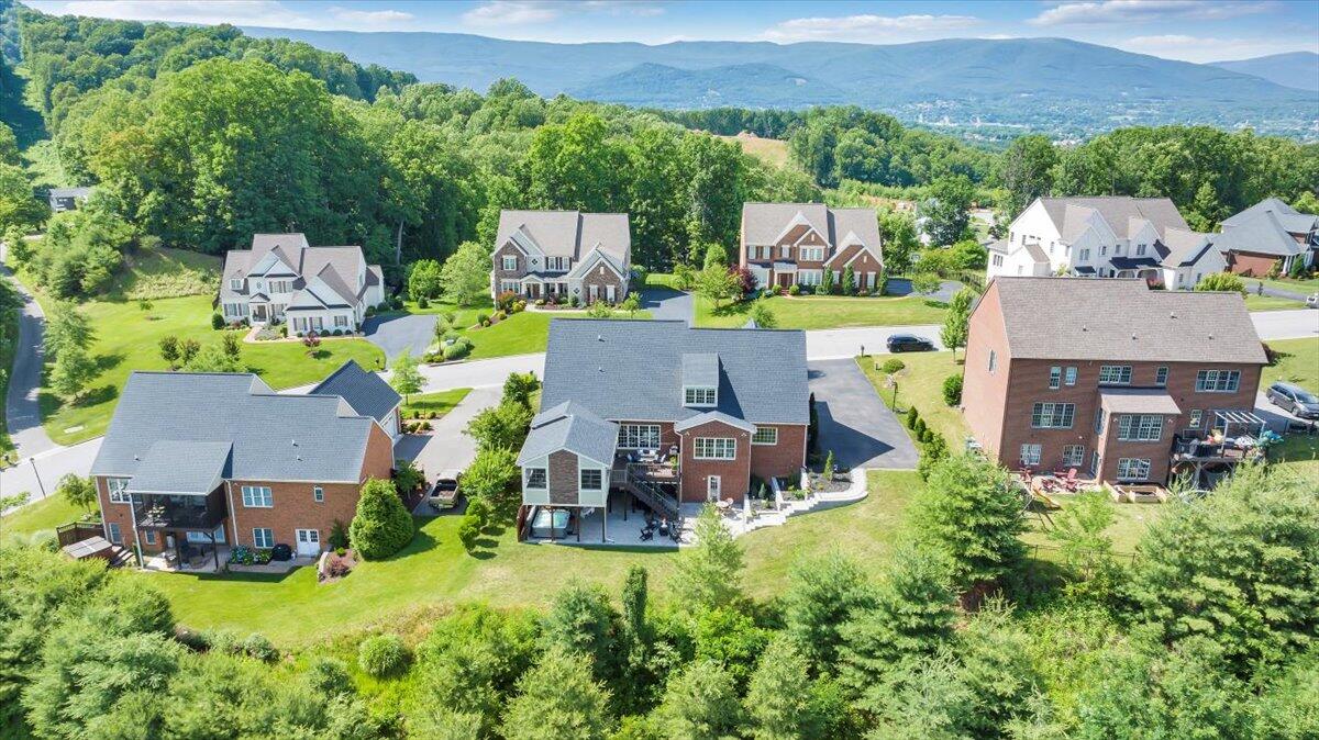 6865 Fairway Ridge RD