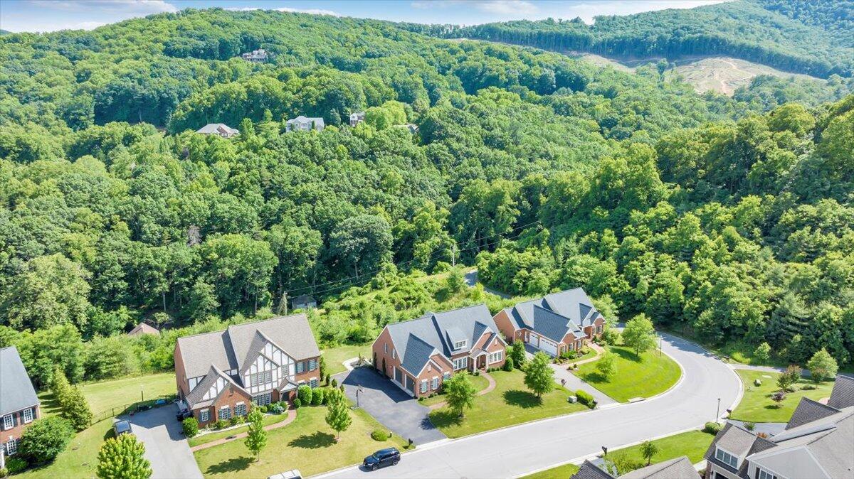 6865 Fairway Ridge RD