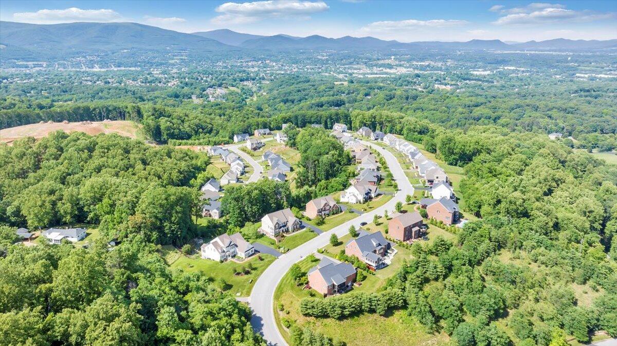 6865 Fairway Ridge RD