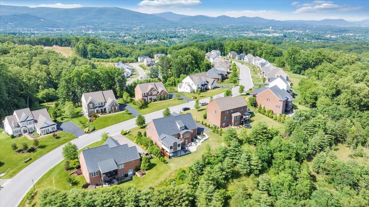 6865 Fairway Ridge RD