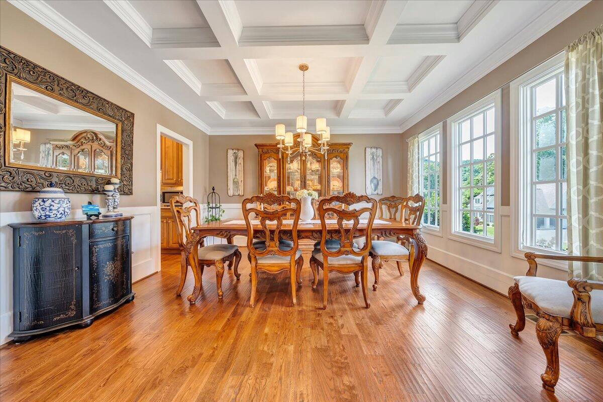 6865 Fairway Ridge RD