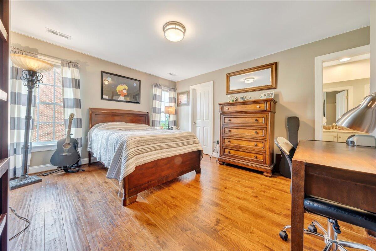 6865 Fairway Ridge RD